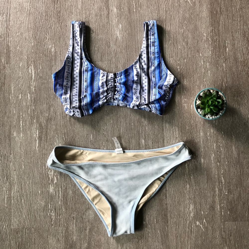 Cupshe Bikini Size Medium